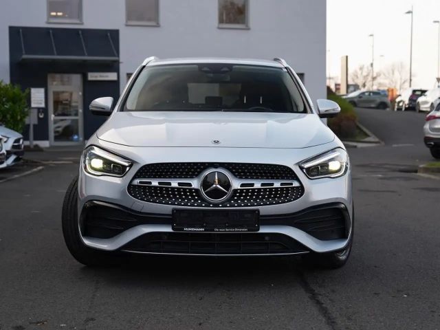 Mercedes-Benz GLA 250 AMG Line