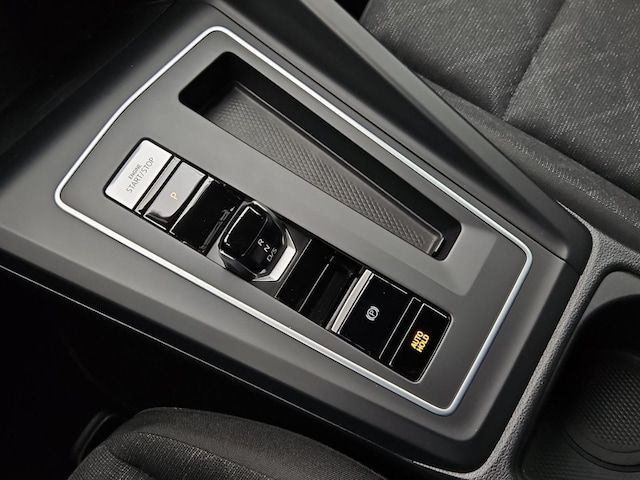 Volkswagen Golf 2.0 TDI DSG Life Variant