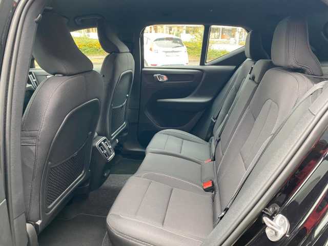 Volvo XC40 Core Recharge