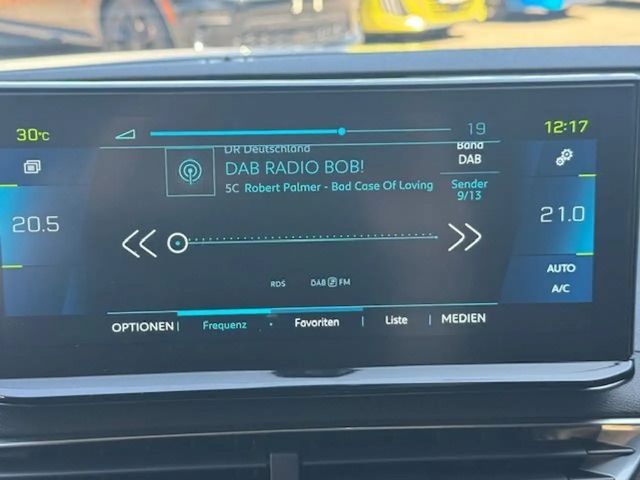 Peugeot 3008 EAT8 Hybrid