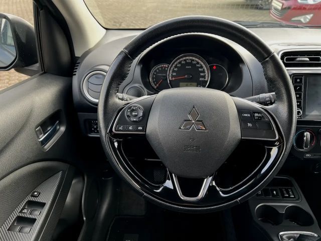 Mitsubishi Space Star Star