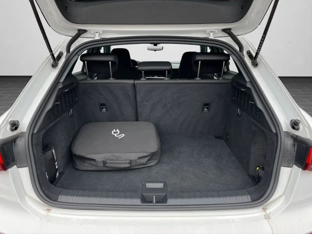 Audi A3 Hybride S-Line Sedan