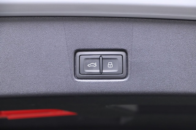 Audi Q4 e-tron SUV 45 e-tron Audi Q4 e-tron