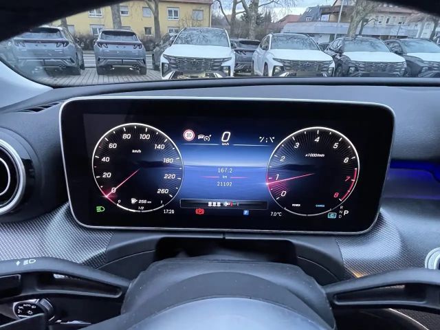 Mercedes-Benz C 200 Sedan