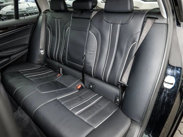 BMW 530 530e Luxury Line