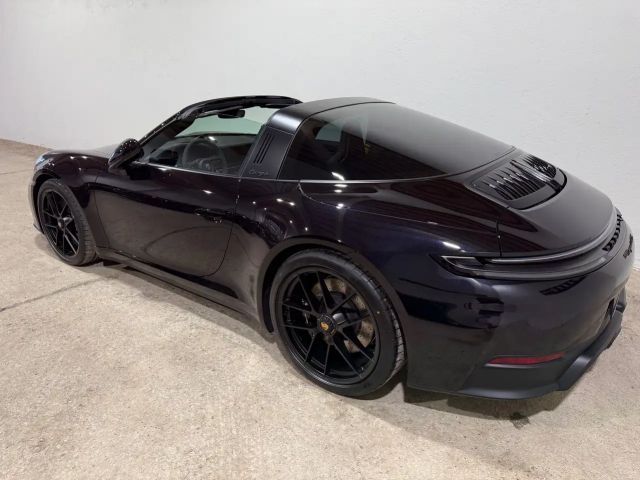 Porsche 992 4 Cabrio GTS Targa