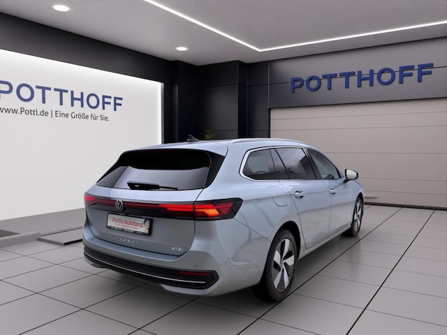 Volkswagen Passat 1.5 eTSI Business DSG Variant