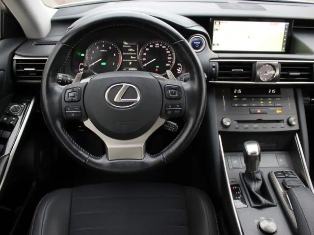 Lexus IS-Serie Premium