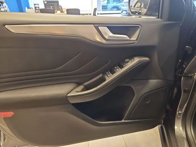 Ford Focus EcoBoost Titanium Wagon