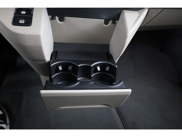 Volkswagen Multivan 2.0 TDI IQ.Drive Life T7