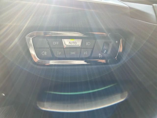 BMW 330 330i M-Sport Sedan