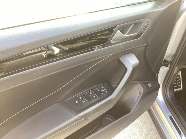 Volkswagen T-Roc 2.0 TSI DSG R-Line