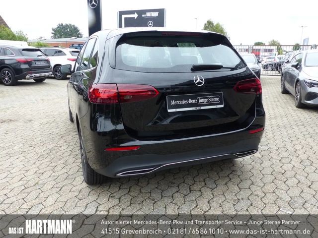 Mercedes-Benz B 200 Progressive Sedan