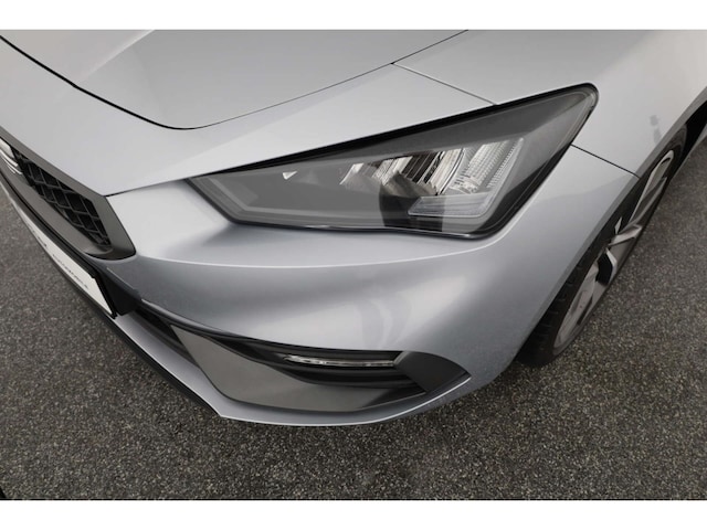 Seat Leon 1.5 eTSI FR-lijn Sportstourer