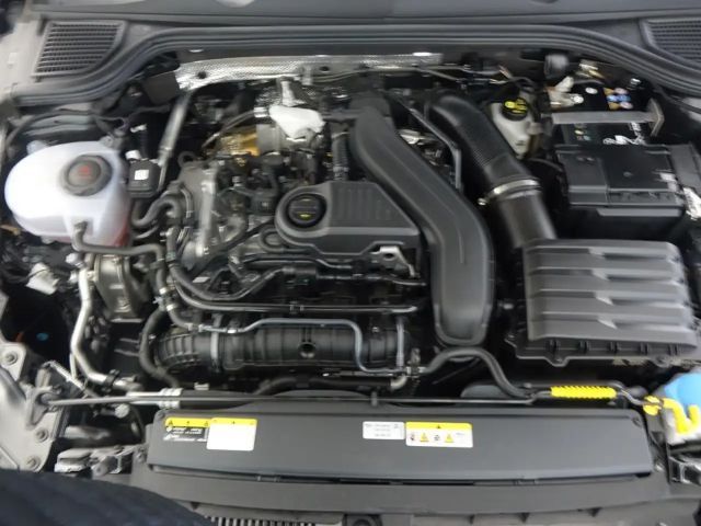 Volkswagen Golf ACT Life