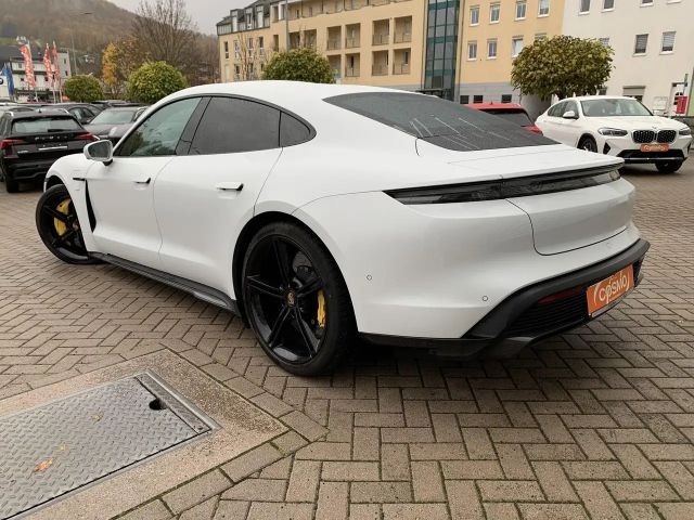 Porsche Taycan S Turbo