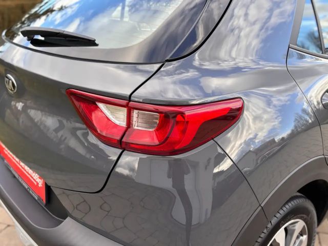Kia Stonic 1,2 DPI Silber|1.Besitz|8-Fach Bereift|Top Zustand