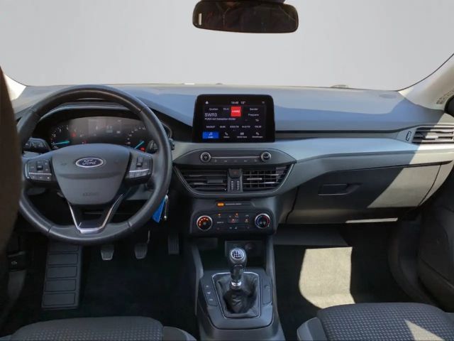 Ford Focus Cool & Connect Wagon