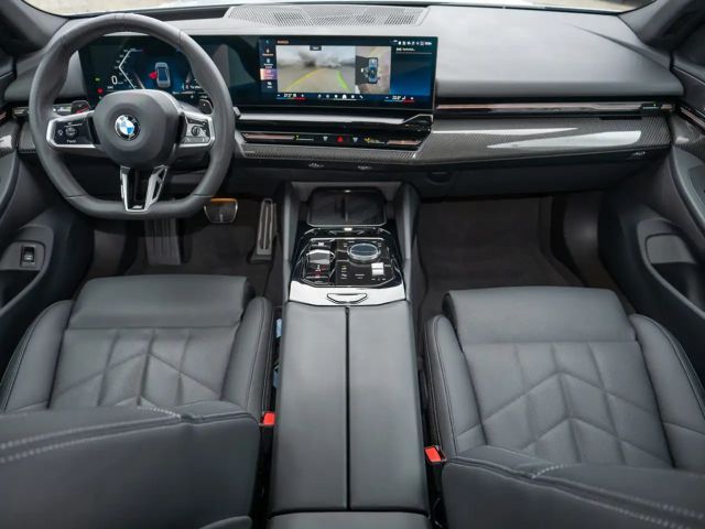 BMW 520 520i M-Sport Sedan