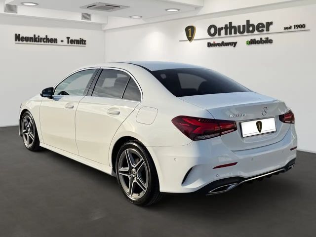 Mercedes-Benz A 200 A 200 d