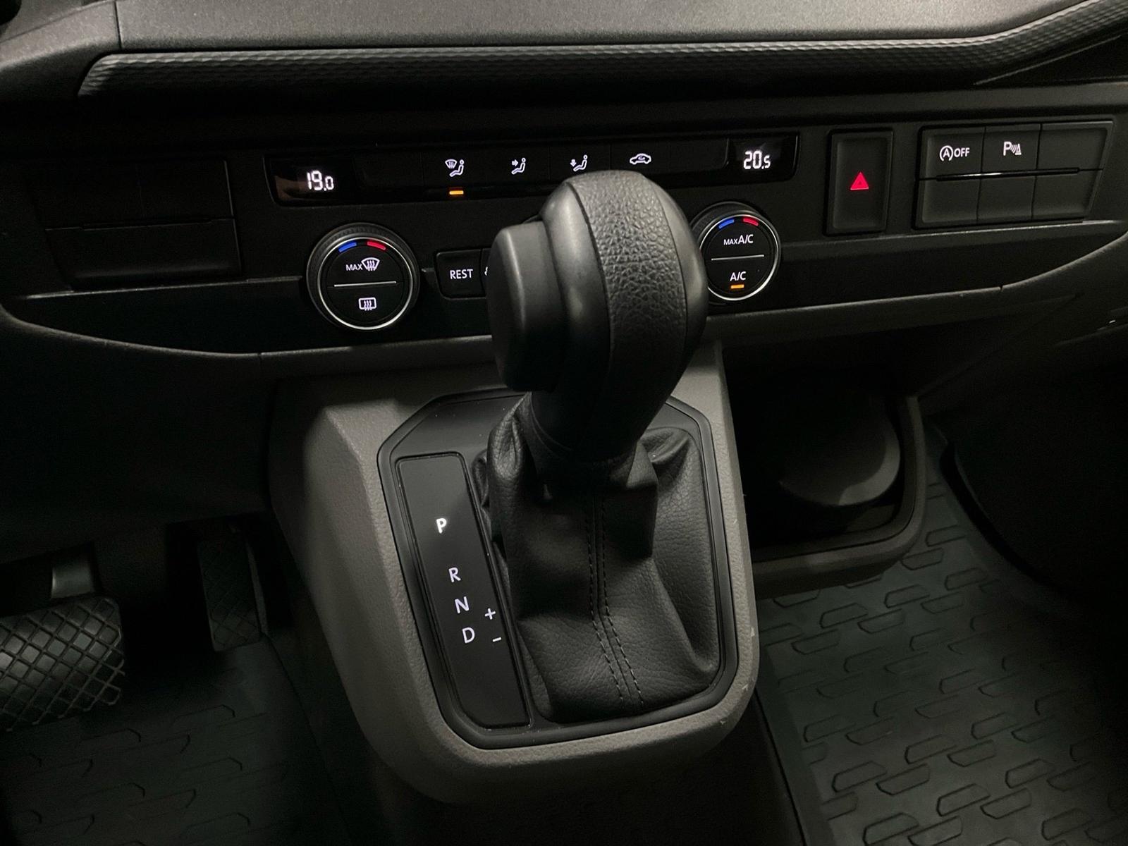 Volkswagen Caravelle 2.0 TDI DSG T6