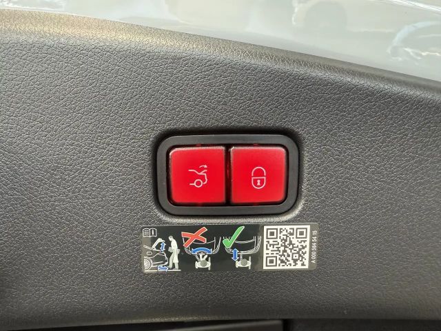 Mercedes-Benz CLE 300 4MATIC AMG Line Coupé