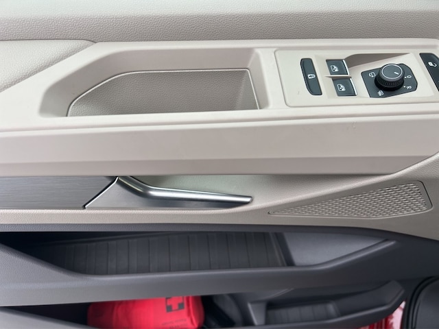 Volkswagen Multivan 2.0 TDI DSG Lang Life T7