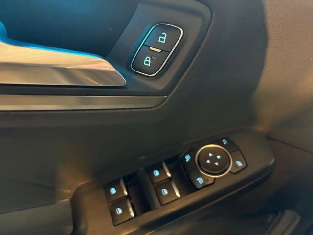 Ford Kuga Plug in Hybrid Titanium