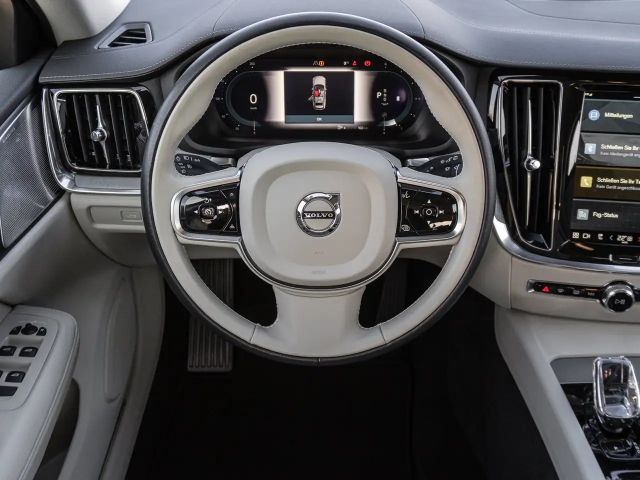 Volvo V60 Cross Country AWD Ultimate