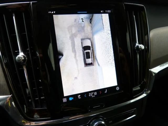 Volvo V90 Cross Country AWD Plus