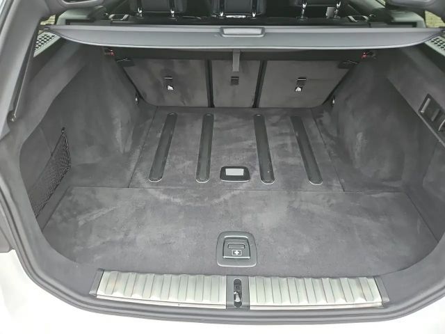 BMW 320 320i M-Sport Touring