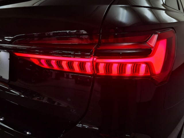 Audi S6 Avant Quattro