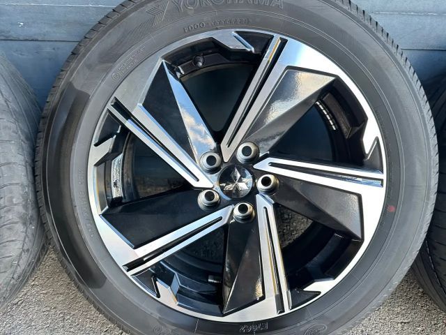 Mitsubishi Eclipse Cross 4WD PHEV