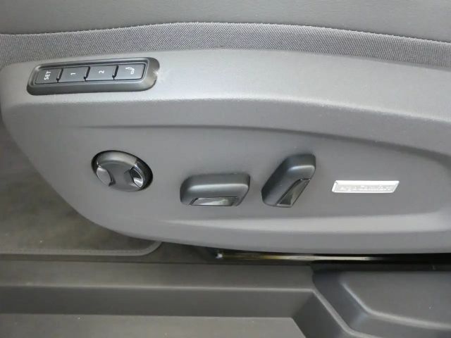 Volkswagen Multivan Style T7