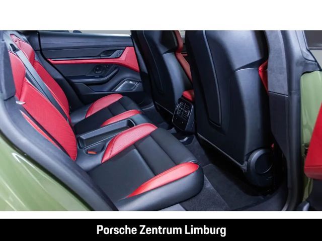 Porsche Taycan Cross Turismo Turbo