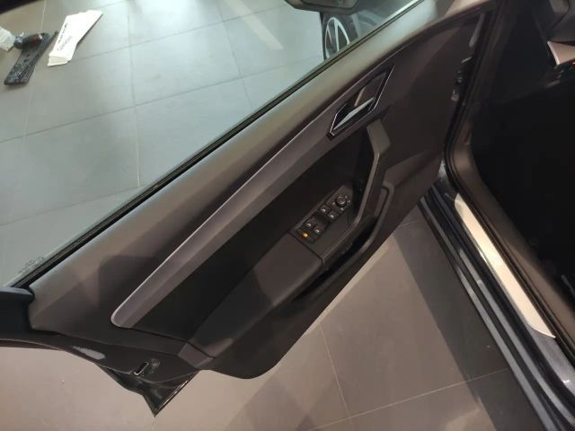 Seat Leon 1.5 eTSI DSG FR-lijn