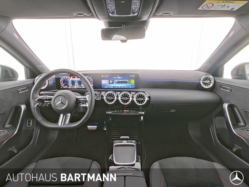 Mercedes-Benz A 250 4MATIC AMG Line