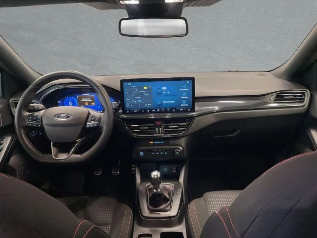 Ford Focus EcoBoost ST Line