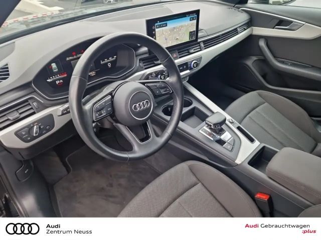 Audi A4 40 TFSI S-Line Sedan
