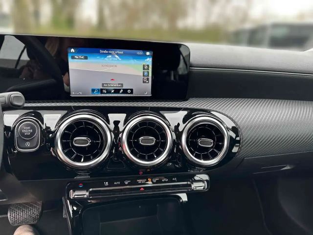 Mercedes-Benz CLA 200 CLA 200 d Shooting Brake