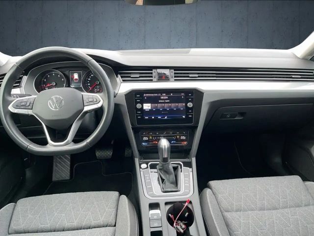 Volkswagen Passat 1.5 TSI Business DSG Variant