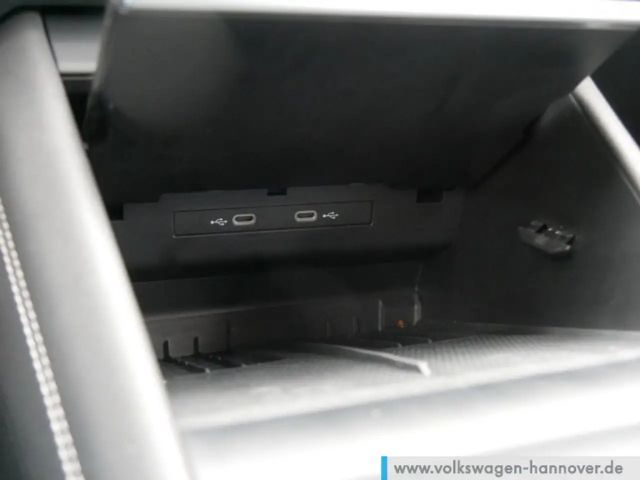 Volkswagen Tiguan 1.5 eTSI DSG IQ.Drive