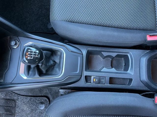 Volkswagen T-Roc 1,0 TSI 6-Gang | 16" | AHK | App-Connect |