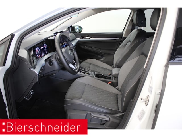 Volkswagen Golf 1.5 eTSI DSG IQ.Drive