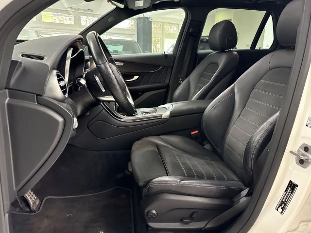 Mercedes-Benz GLC 200 AMG Line