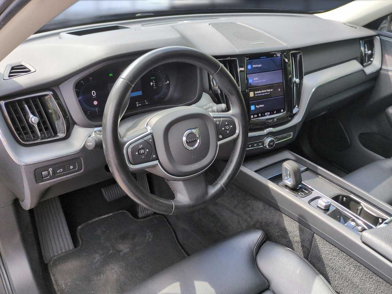 Volvo XC60 Bluetooth Head Up Display Navi LED Vollleder Klima Standhzg Einparkhilfe el. Fen