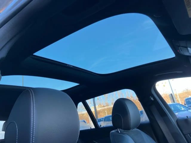 Mercedes-Benz E 220 AMG Line E 220 d Estate