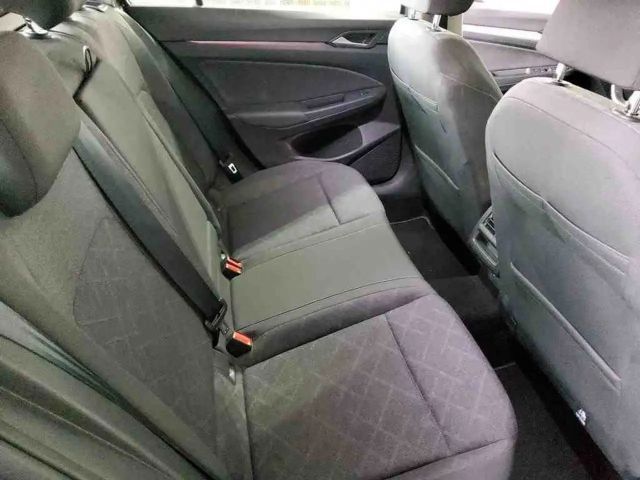 Volkswagen Golf 1.0 TSI Golf VIII Life Variant