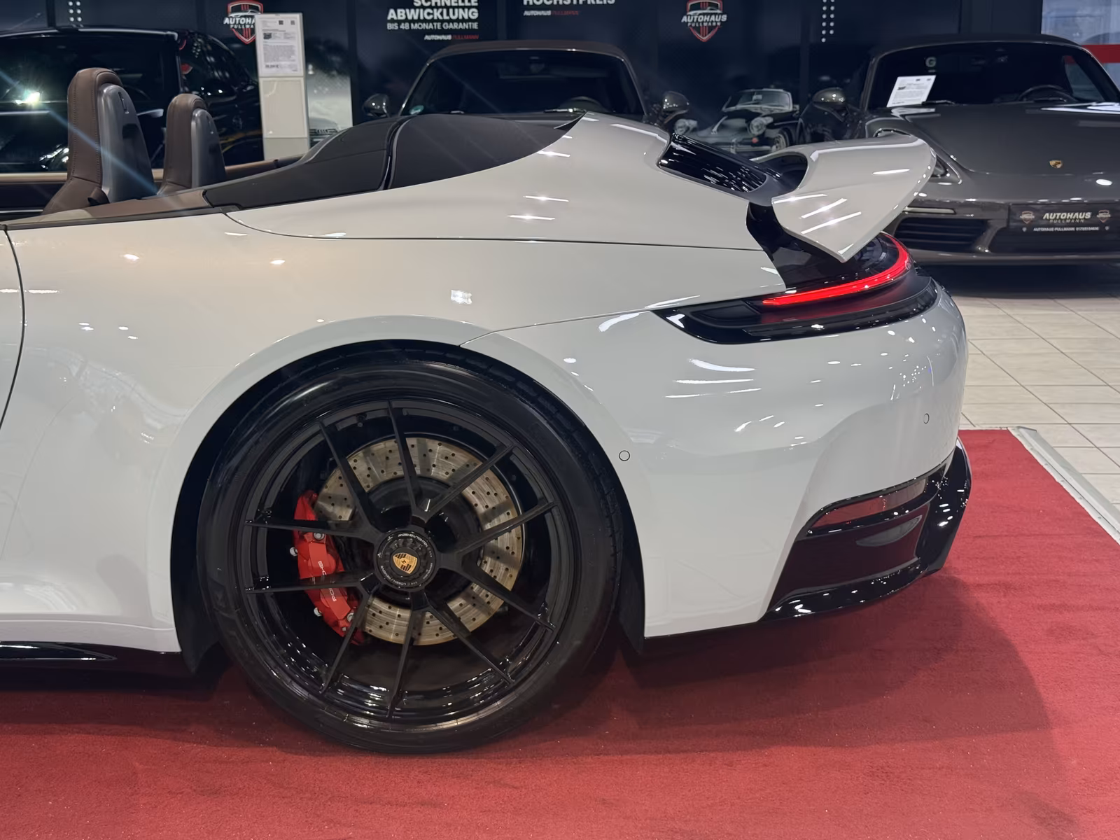 Porsche 911 Cabriolet Carrera GTS