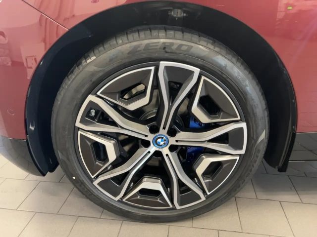 BMW iX xDrive40